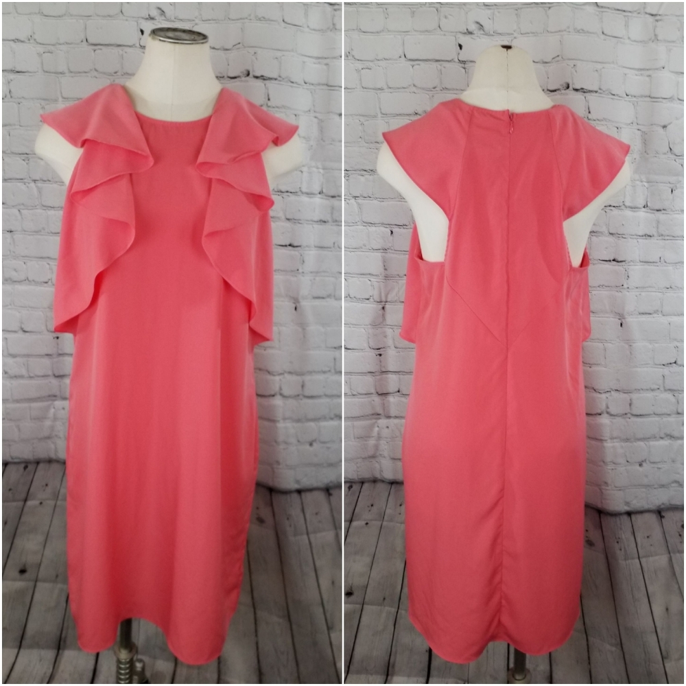 ⭐️4/$20 Charming Charlie Coral Sleeveless Dress